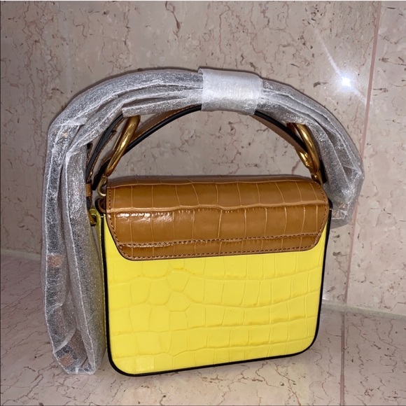 Chloé Mini C Yellow Croc Embossed Crossbody Bag - Picture 13 of 16